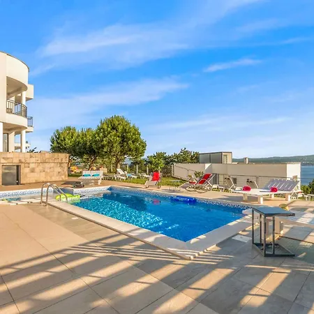 In 41598 Сasa de vacaciones Crikvenica